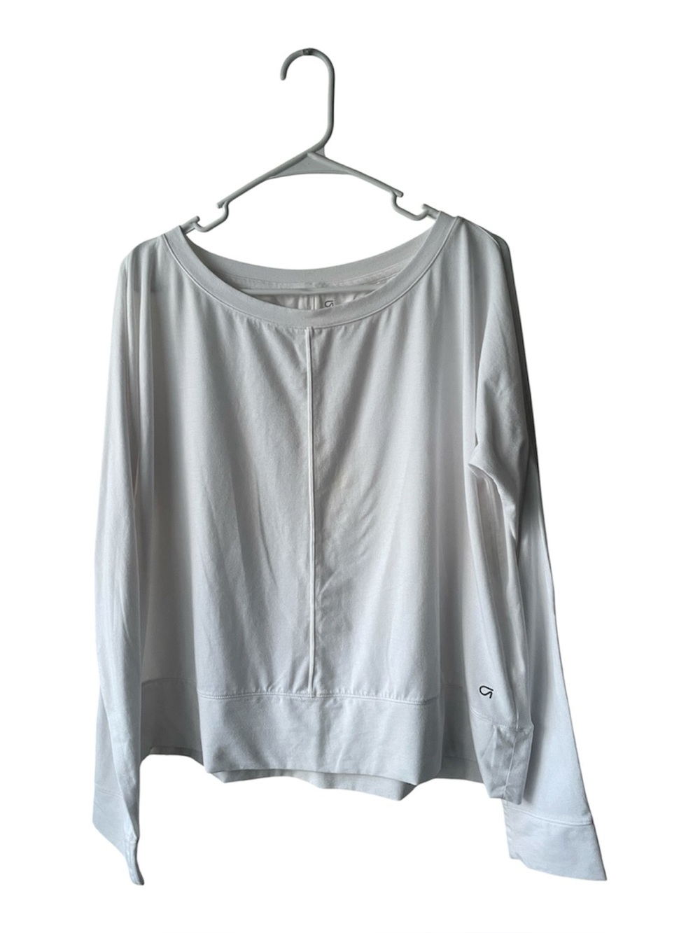GAP White Long-Sleeve Scoop Neck Tee with Center Front Seam